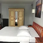 Ohartzia Hotel